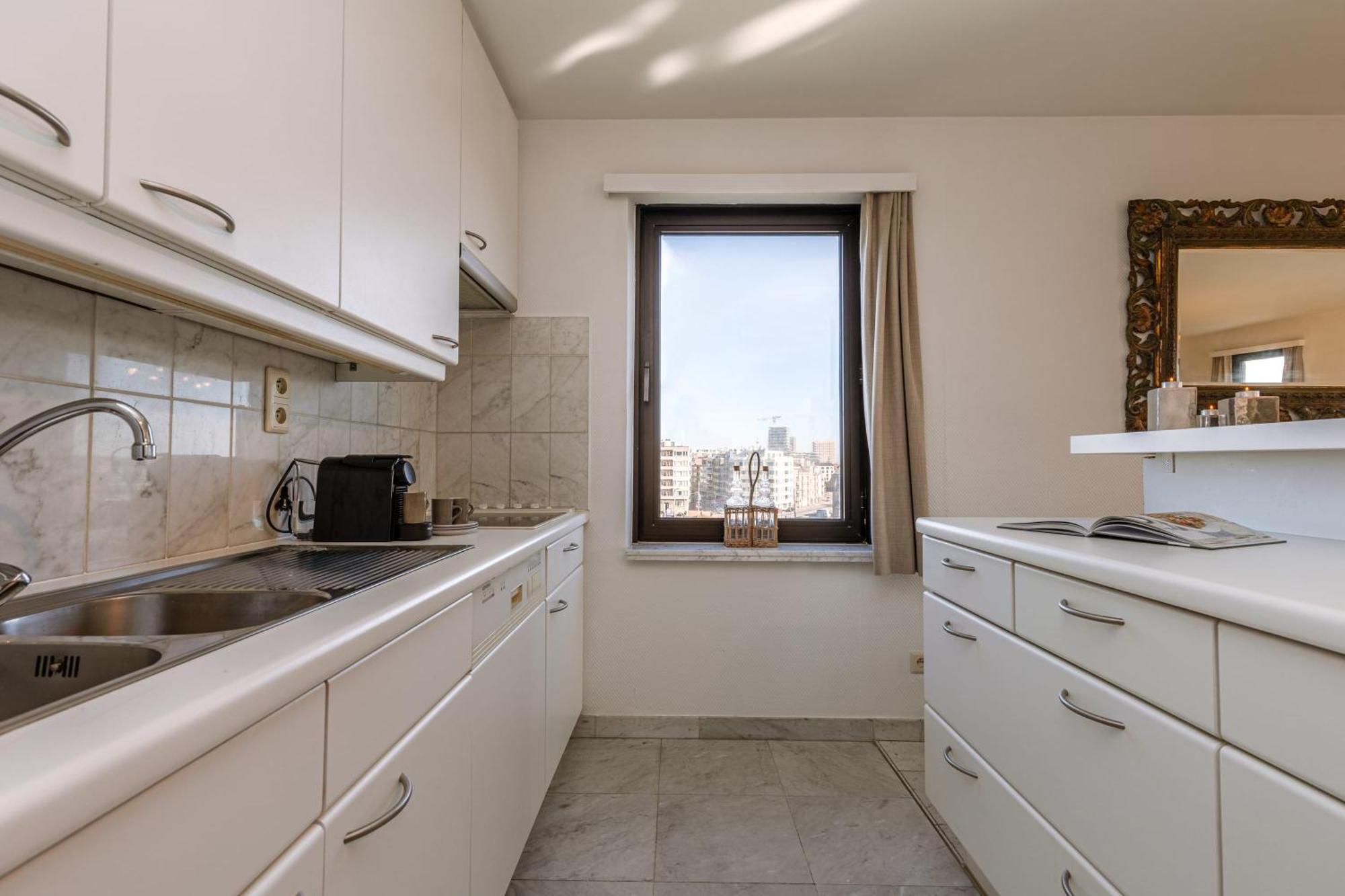 Huswell - Spacious & Modern Sea View Apartment With Garage Oostende Buitenkant foto